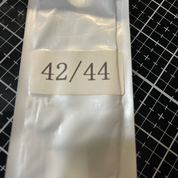 Watch band Apple Watch .  size 42 44 mm. Black and White Stretchy New - Picture 2 of 2